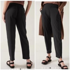 Athleta Brooklyn joggers pants black 10
